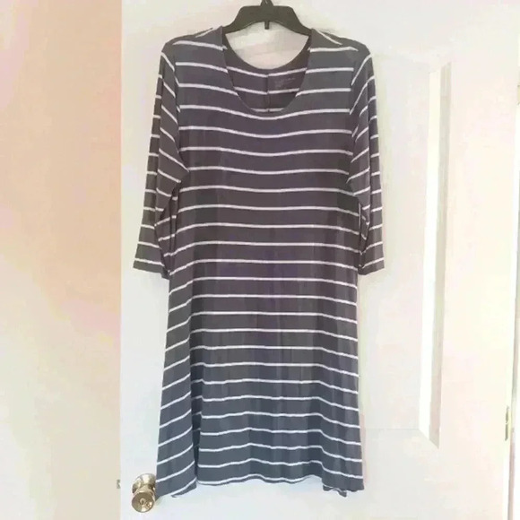 *Arizona Stripe dress very soft and cozy size XL - Picture 2 of 8